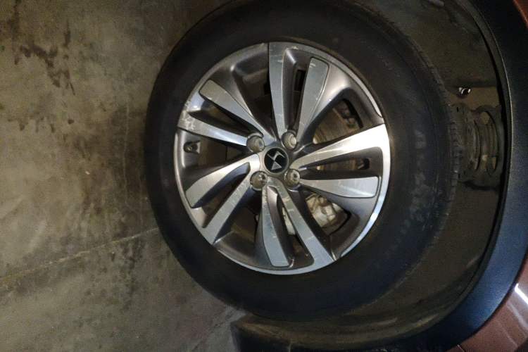 Used DS 6 2016 1.6T Luxury Edition THP160 Right Front Wheel Hub