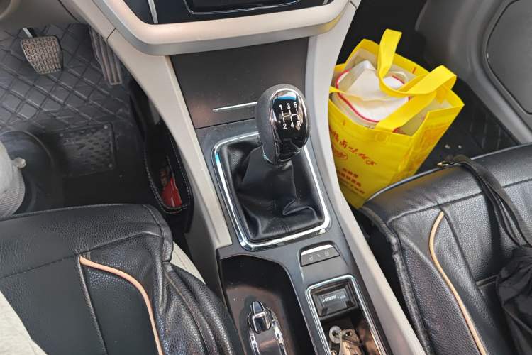 Used Geely Auto Emgrand 2014 Sedan 1.5L Manual Elite Model