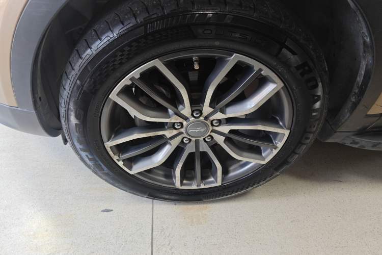 Used Land X7 2018 Geely Jingyue 1.5T Panoramic Luxury Model
