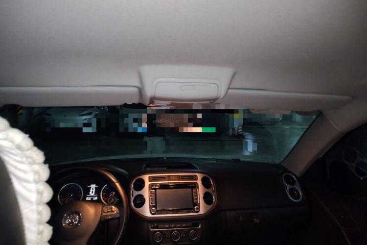 Used Volkswagen Tiguan 2013 1.8TSI Automatic All-Wheel-Drive Comfort Edition Headliner