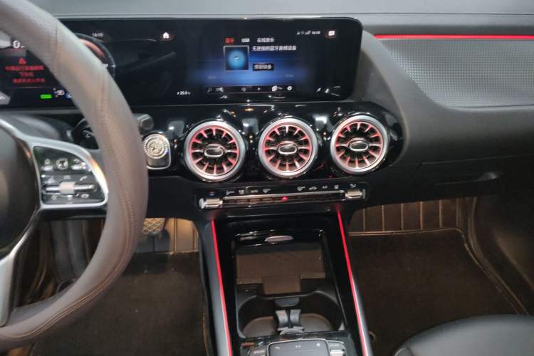 Used Mercedes-Benz EQA 2022 EQA 260
