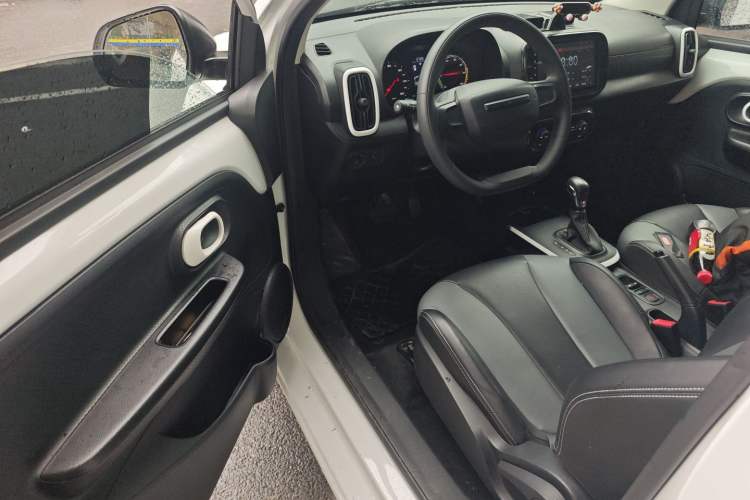 Used Roewe Clever 2022 311km QiQi BoBo Edition
