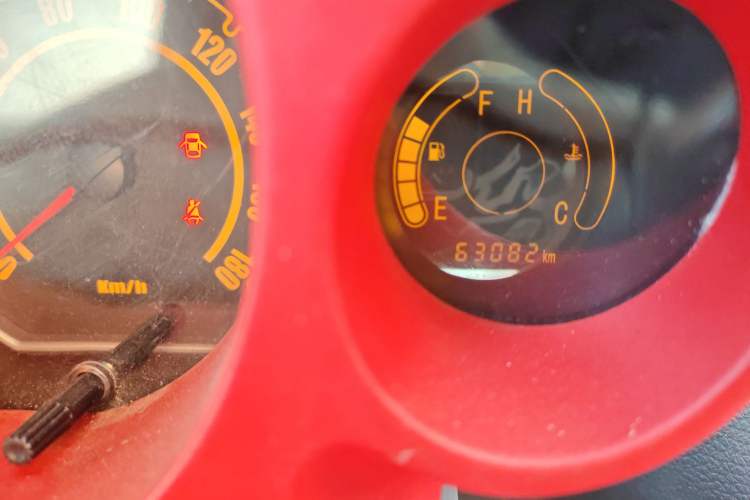 Used JAC Group Yueyue 2012 1.0L Comfort Version
