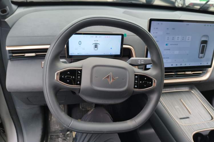 Used Dongfeng eπ eπ008 2024 210Max Range-Extended Version 6 Seats