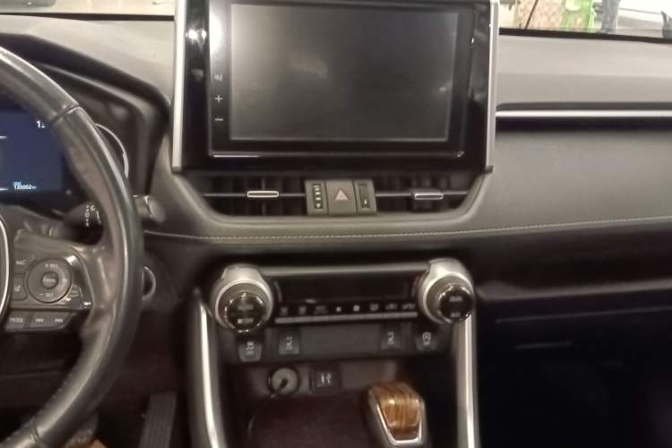 Used Toyota RAV4 2020 2.0L CVT Two-Wheel Drive Prestige Edition