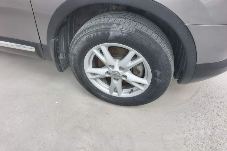 Used Nissan Qashqai 2011 2.0 XL Fire CVT 2WD Right Front Wheel Hub