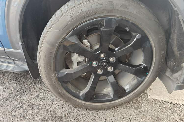 Used Ford Explorer 2020 EcoBoost 285 Four-Wheel Drive Sport Edition ST-LINE 7-Seater Right Front Wheel Hub