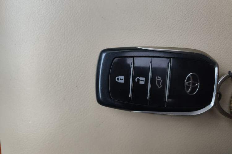 Used Toyota Land Cruiser 2012 4.6L Automatic VX-R