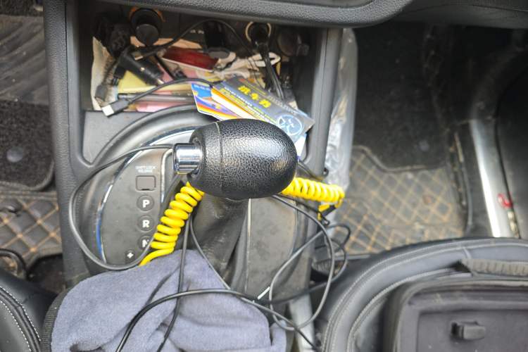 Used Kia Sportage R 2014 2.0L Automatic Two-Wheel Drive GL Gear Lever