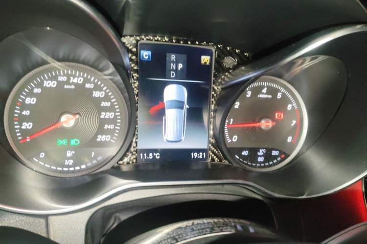 Used Mercedes-Benz GLC 2019 Facelift GLC 260 L 4MATIC Luxury Model Instrument Cluster