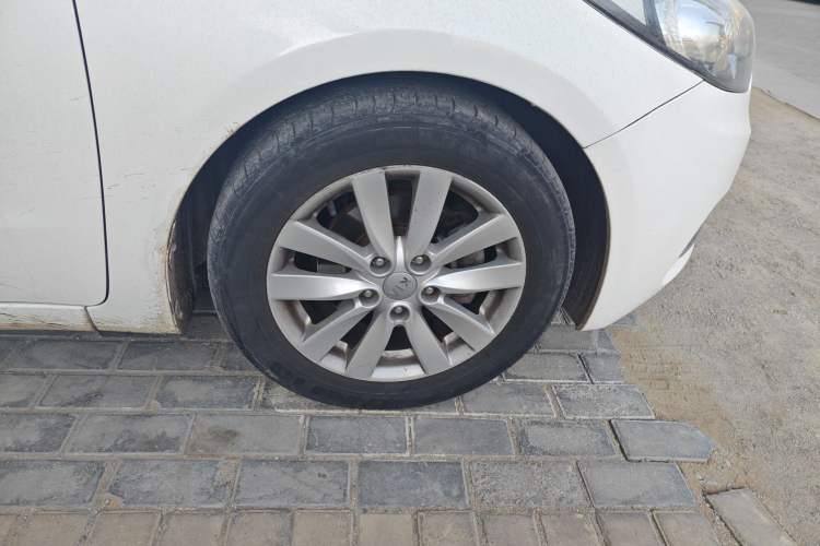 Used Kia K3 2013 1.6L Automatic GLS