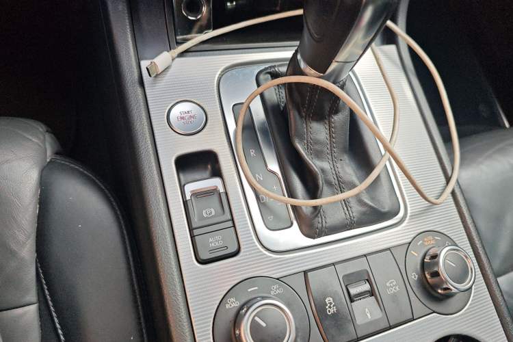 Used Volkswagen Touareg 2012 R-Line Luxury Model Gear Lever