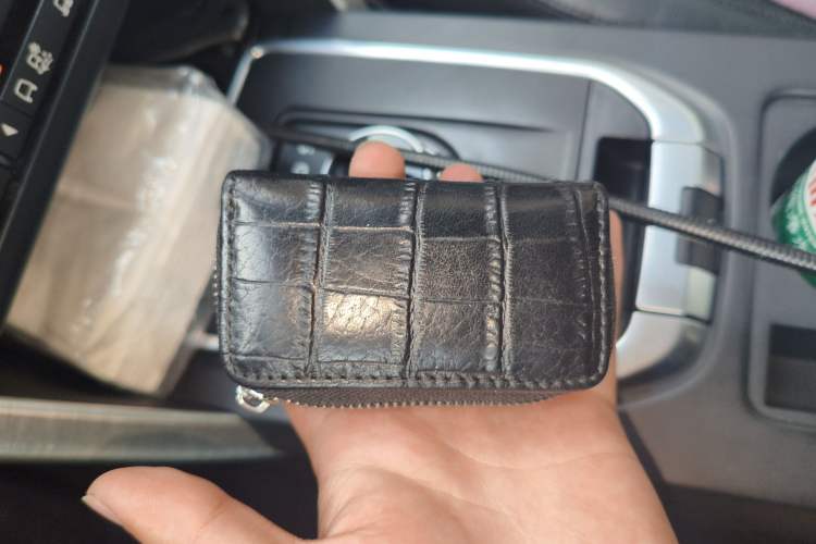 Used Land Rover Discovery Sport 2015 2.0T SE Vehicle Key