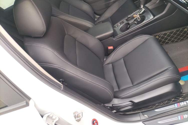 Used Honda Integra 2022 240TURBO CVT Technology Edition Right Front Seat