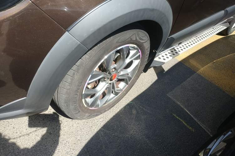 Used FORTHING Joyear X5 2016 1.6L CVT Deluxe Model