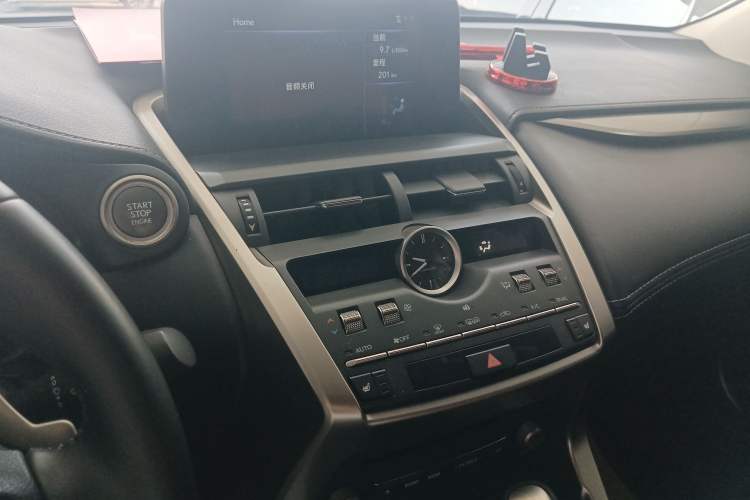 Used Lexus NX 2017 300 Front-Wheel-Drive Limited Edition Audio And AC Panel