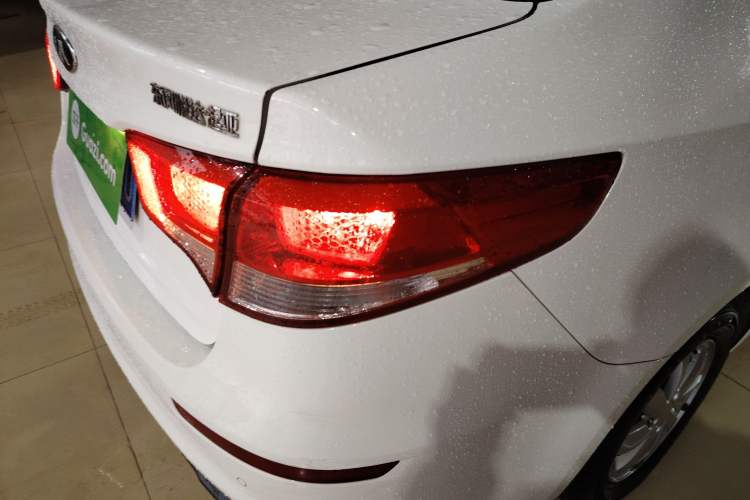 Used Kia K2 2015 Sedan 1.4L MT GLS