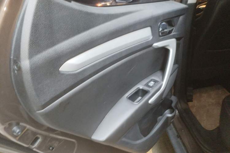 Used JAC Refine S3 2016 1.5L CVT Luxury Smart Version