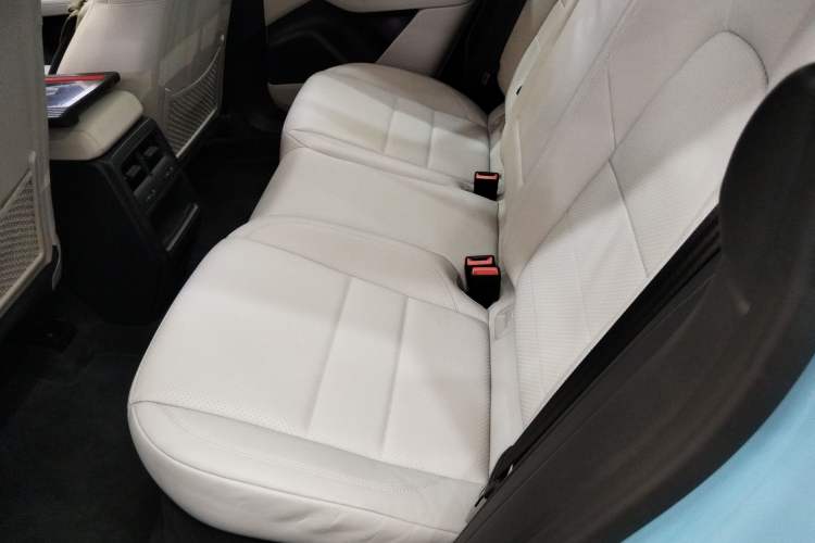 Used Porsche Macan 2024 Macan Long Range Edition