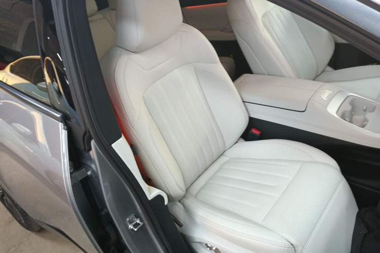 Used ONVO L60 2024 60 kWh All-Wheel Drive
