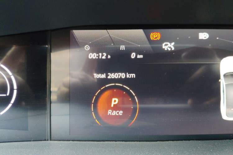Used CHANGAN UNI-V 2022 2.0T Leading-Speed Edition Odometer Close Up