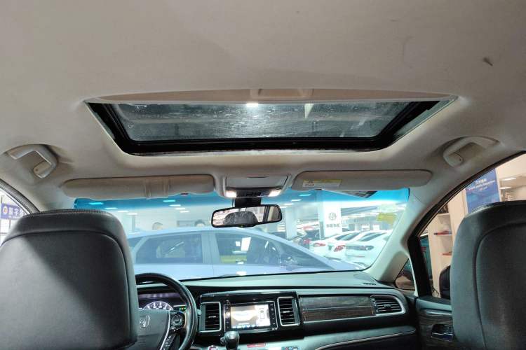 Used Honda Elysion 2016 2.4L Supreme Edition Headliner