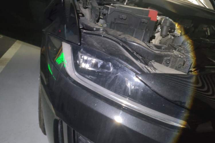 Used Jaguar XEL 2023 2.0T 250 PS R-DYNAMIC S Advanced Sport Edition Right Front Headlight