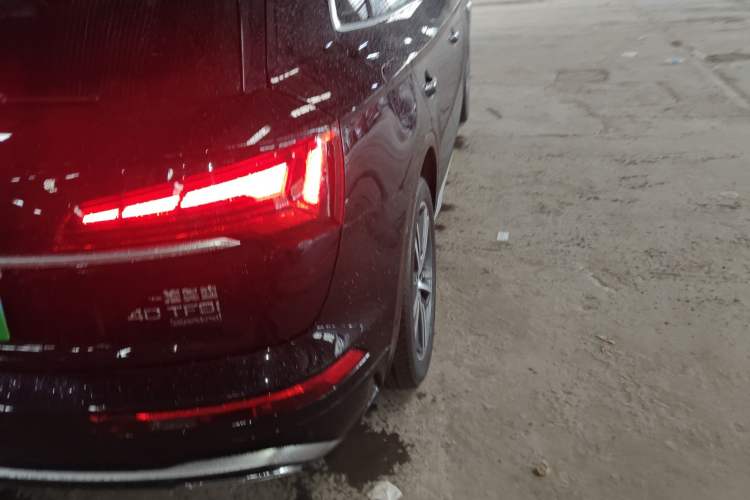 Used Audi Q5L 2022 Updated 40T Luxury Dynamic Edition Right Rear Taillight