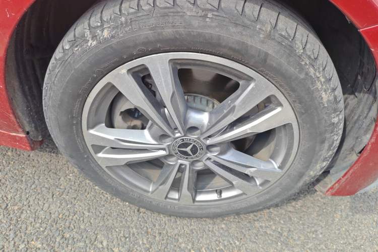 Used Mercedes-Benz C-Class 2018 C 200 L Sport Edition Right Front Wheel Hub