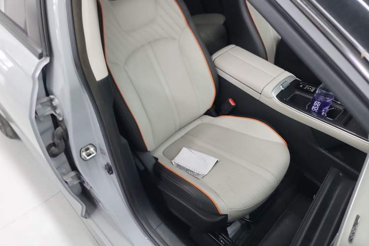 Used Dongfeng Aeolus Yixuan MAX 2023 1.5T Super Cool Trendy Dad Edition