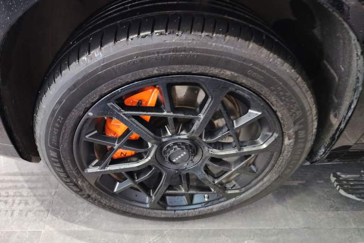 Used Zeekr 9X 2025 Moon Black Edition 70kWh
