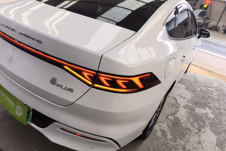 Used BYD Qin PLUS 2023 Champion Edition DM-i 120KM Excellence Model