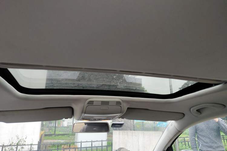 Used Volkswagen Golf 2012 1.6L Automatic Comfort Model Headliner