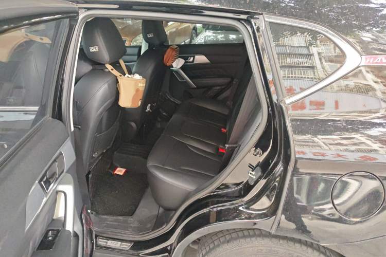 Used Haval H2 2015 1.5T Automatic Two-Wheel Drive Prestige Edition Left Rear Seat