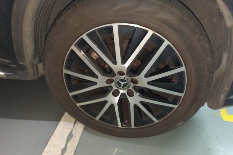 Used Mercedes-Benz GLC Coupe 2021 GLC 300 4MATIC Coupe SUV Right Front Wheel Hub