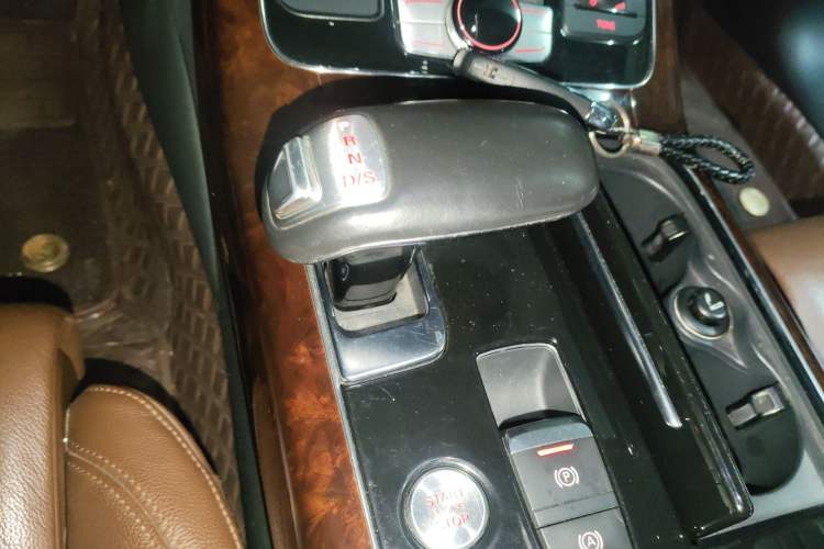 Used Audi A8 2013 A8L 50 TFSI quattro Comfort model Gear Lever