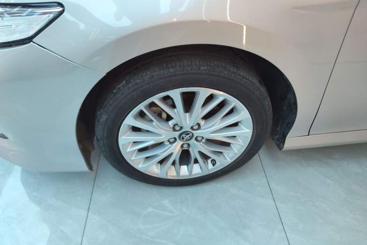 Used Toyota Camry 2018 2.5G Luxury Edition Left Front Wheel Hub