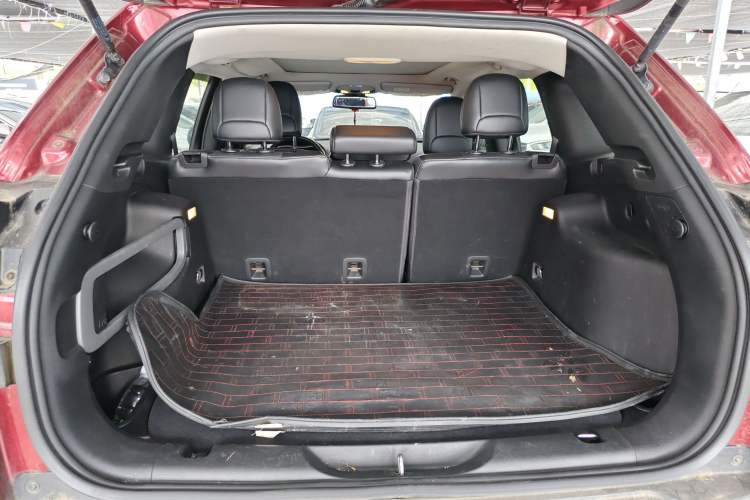 Used Jeep Cherokee 2016 2.4L Leading Edition
