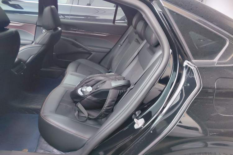 Used Ford Mondeo 2022 Facelifted EcoBoost 245 Ultimate Edition Left Rear Seat