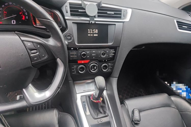 Used DS 6 2014 1.6T Luxury Edition THP160
