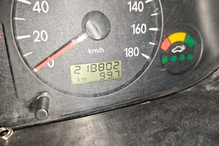 Used JAC Group Refine 2011 2.0L Shuttle Gasoline Comfort Edition HFC4GA3