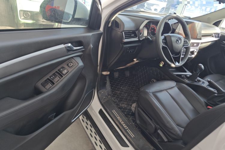 Used Soueast DX5 2019 1.5L Manual Luxury Version
