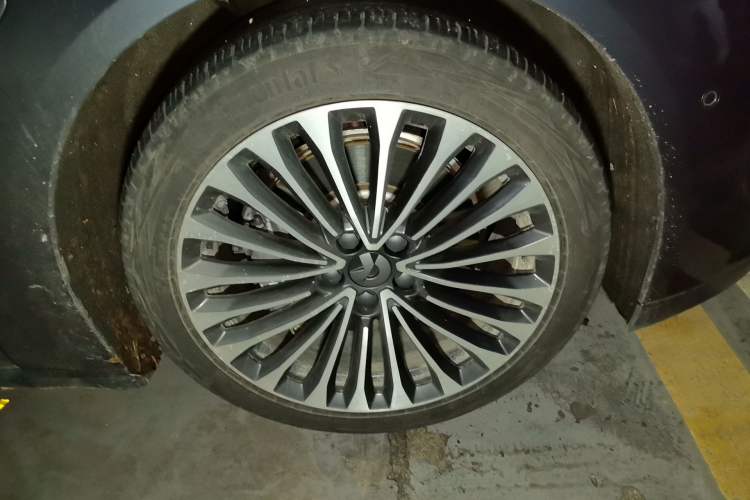 Used Nio ET7 2022 100kWh First Edition Right Front Wheel Hub