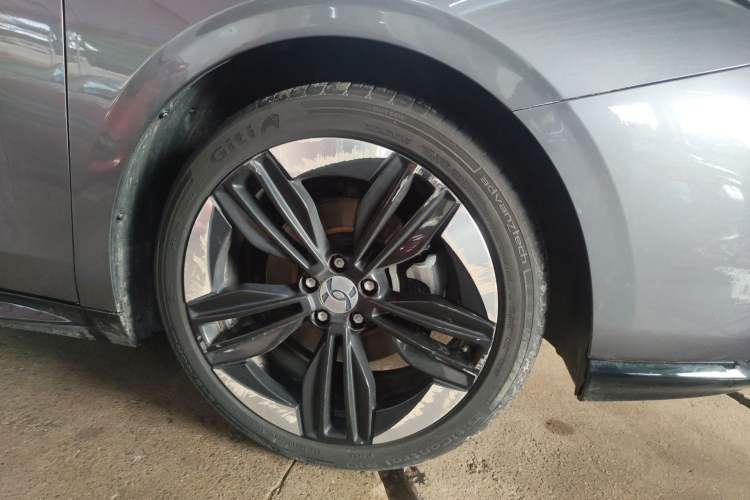 Used Hycan A06 2022 630C Right Front Wheel Hub