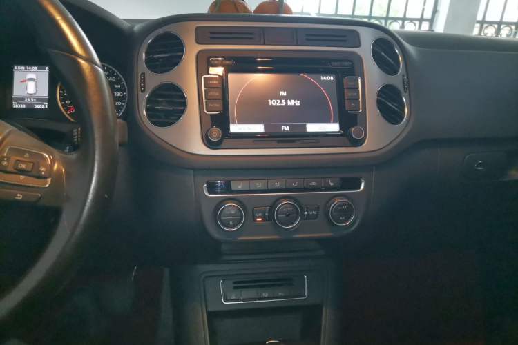 Used Volkswagen Tiguan 2013 2.0 TSI Automatic All-Wheel-Drive Flagship Edition