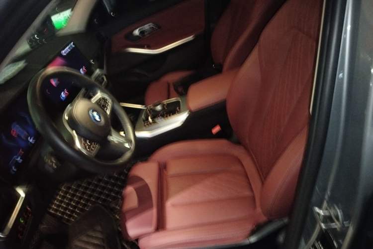 Used BMW i3 2023 eDrive 40 L Midnight Sports Package Left Front Seat