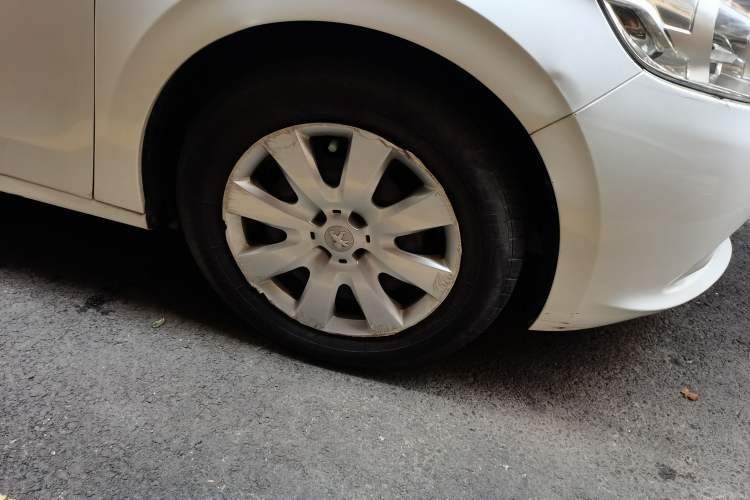 Used Peugeot 301 2016 1.6L Manual Comfort Edition
