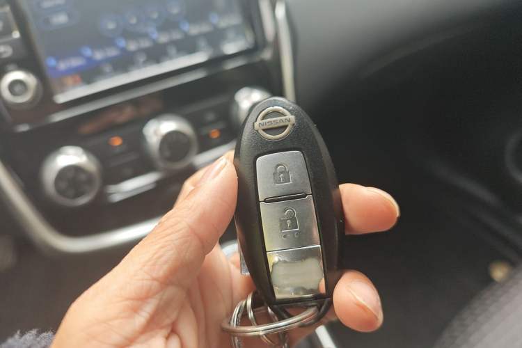 Used Nissan Tiida 2016 1.6L CVT Cool Dynamic Edition