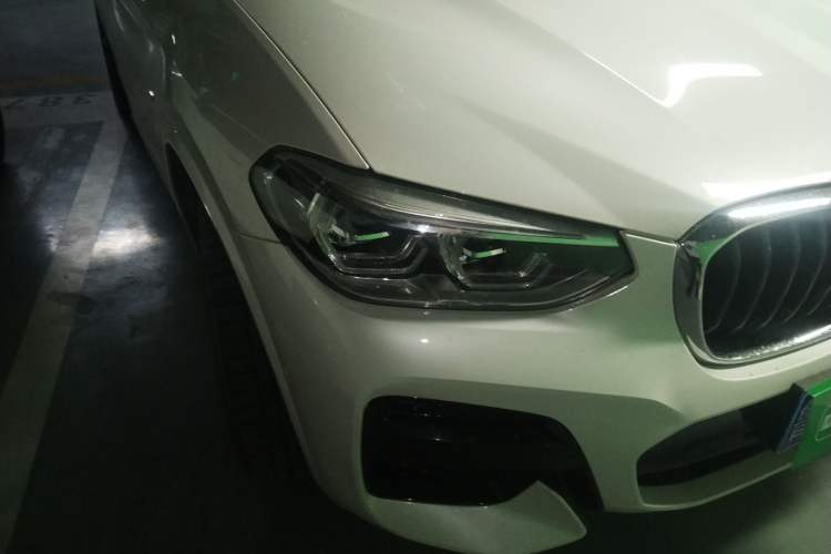 Used BMW X3 2020 xDrive30i Luxury Model with M Sport Package Right Front Headlight