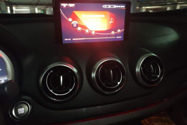 Used Wey VV7 2017 2.0T Flagship Model
